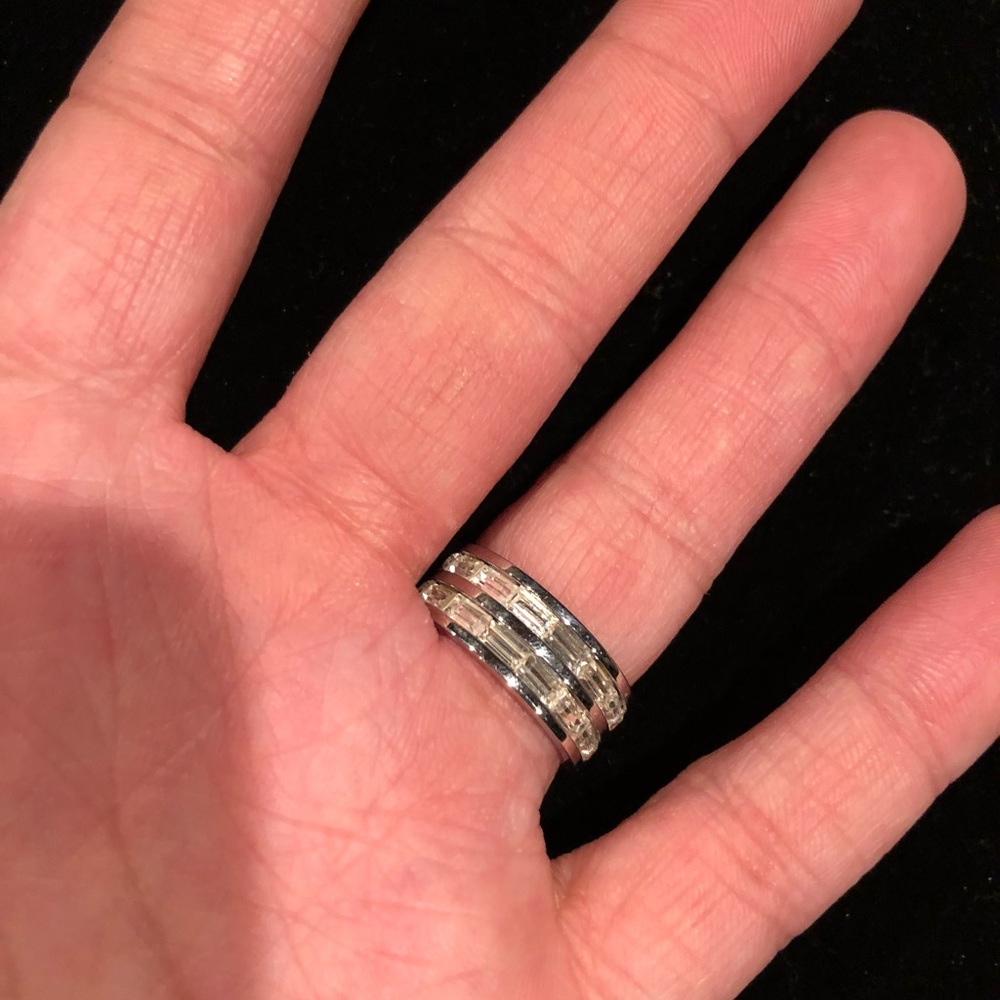 FASHION SILVER RING WITH CZ - Picture 2 of 3